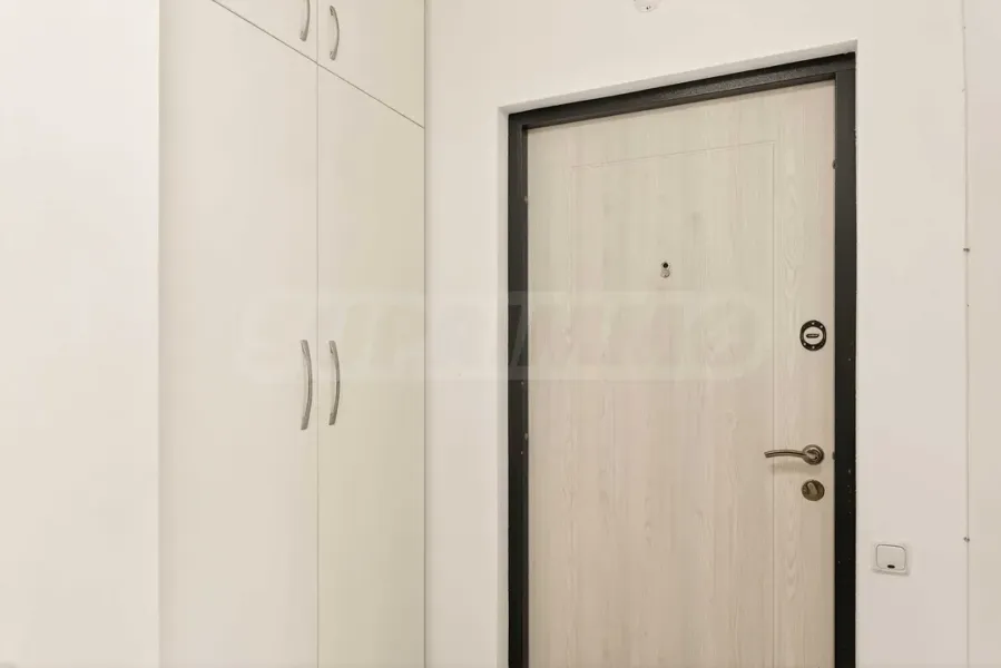 Spacious Fully Furnished 4-Room Apartment in Varna's "Chaika" District - Image 1