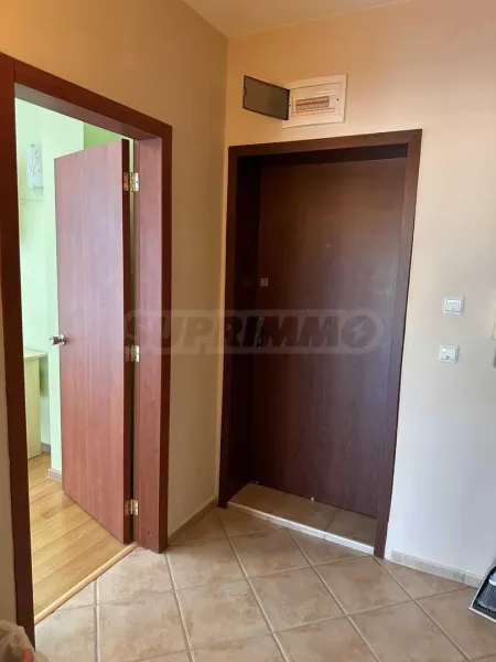Spacious 3-Bedroom Apartment - Varna Center - Image 3