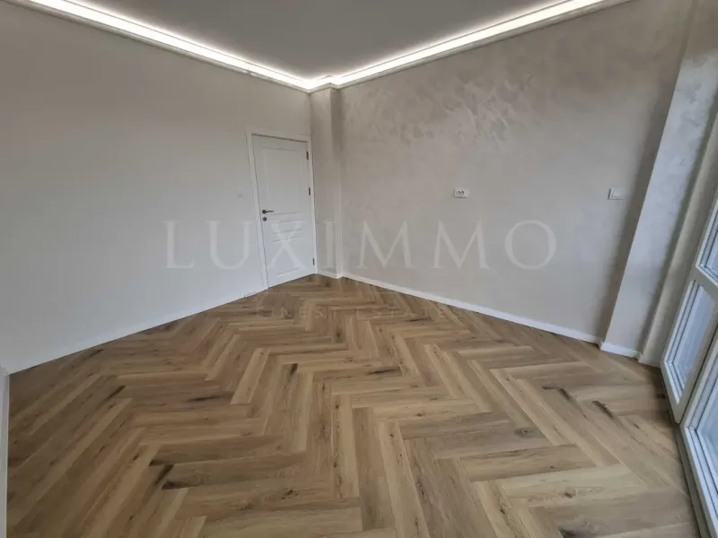 Stylish Renovated 2-Bed Apartment in Varna's Heart - €239,900 - Image 5