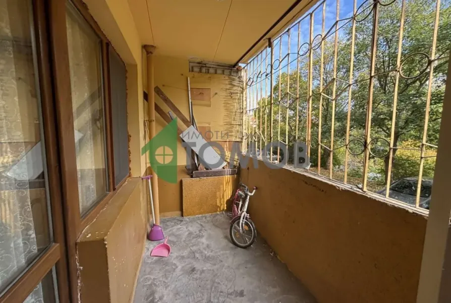 Spacious Fully Furnished 3BR Apartment in Stara Zagora - Image 4