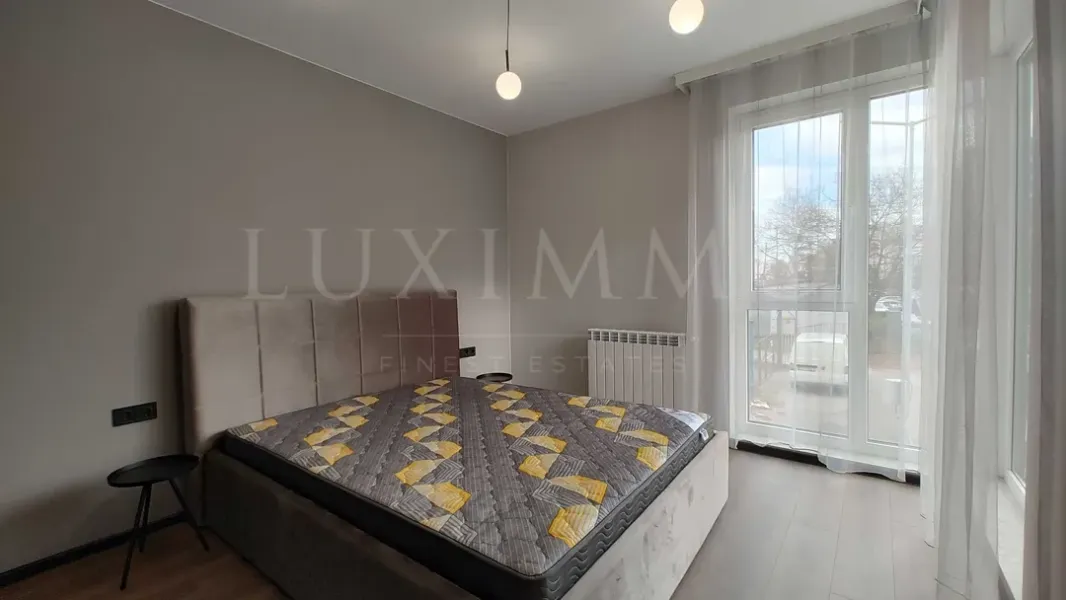 Stylish 2-Bedroom Apartment in Vitosha District, Sofia - Image 2