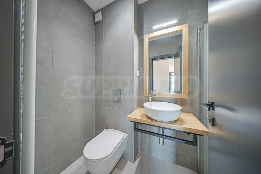 Spacious 3-Bedroom Flat in Sofia's White Quarter - Image 5
