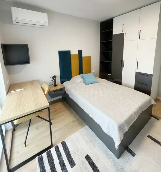 Spacious, Fully Furnished 3-Bedroom Apartment in Plovdiv, Bulgaria - Image 1