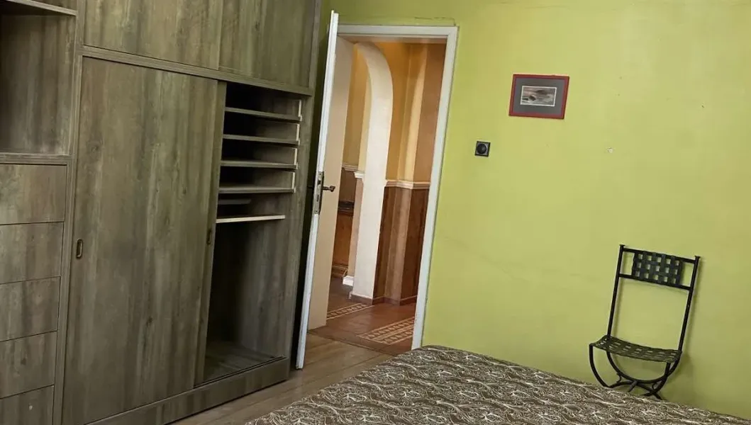 Spacious 3-Bedroom Apartment for Rent in Sofia's Heart - Image 1