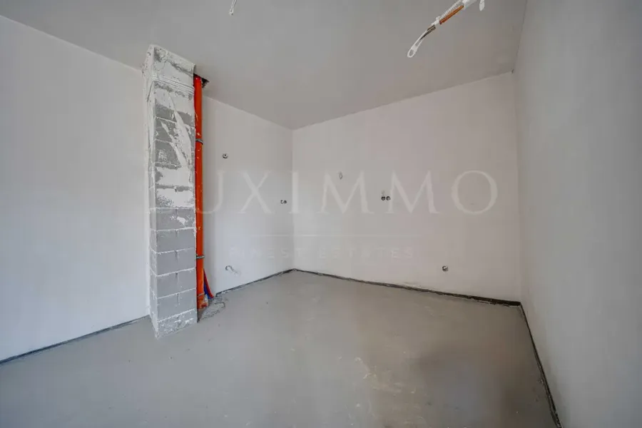 Stylish One-Bedroom Apartment with Yard in Malinova Dolina - Image 4