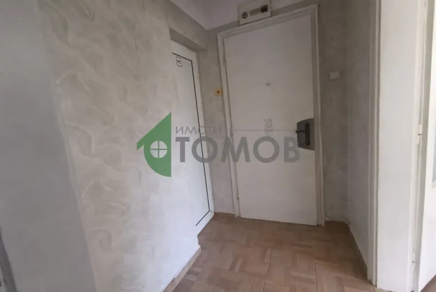 Stylish One-Bedroom Apartment in the Heart of Stara Zagora, Bulgaria - Image 3