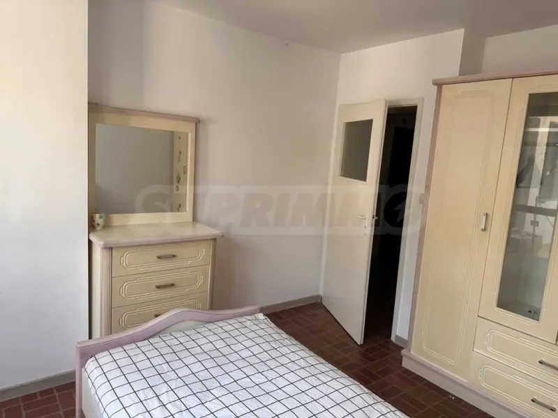 Spacious, Fully Furnished Apartment in Varna Center - Image 5