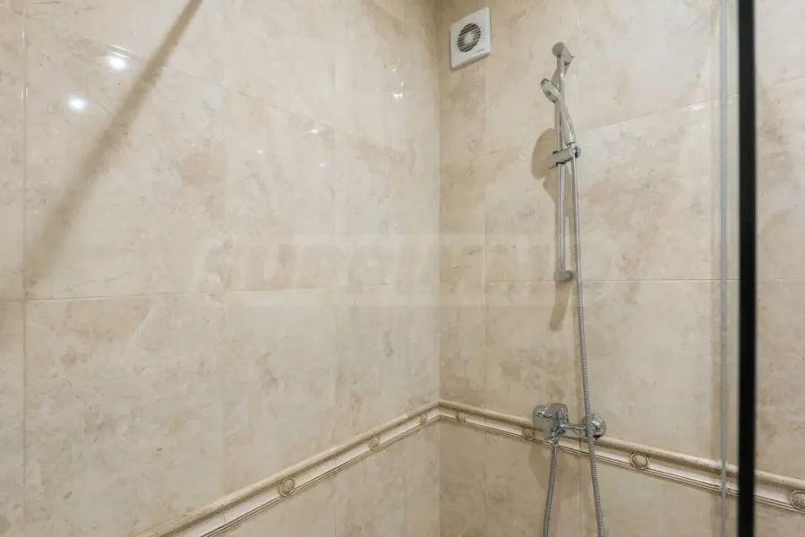 Stylish 2-Bedroom Apartment in Central Varna - Fully Furnished - Image 5