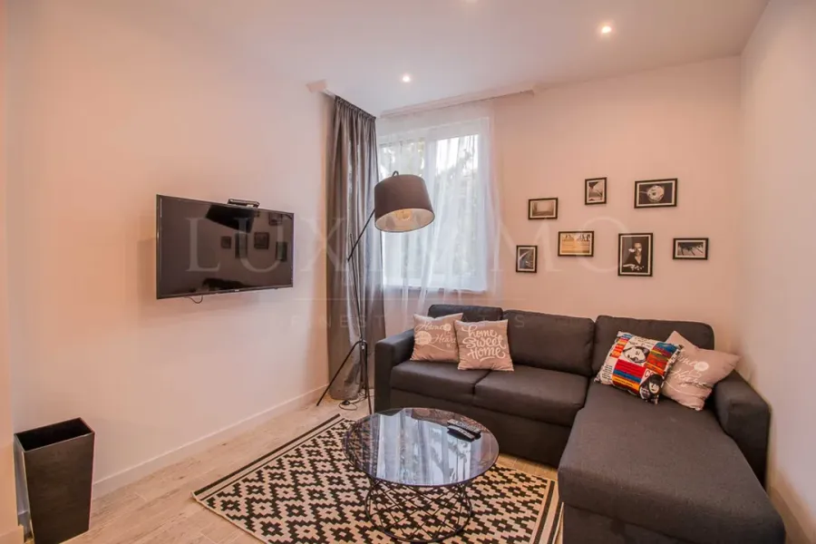 Stylish, Fully Furnished 1-Bedroom Apartment in Sofia's Center - Image 5