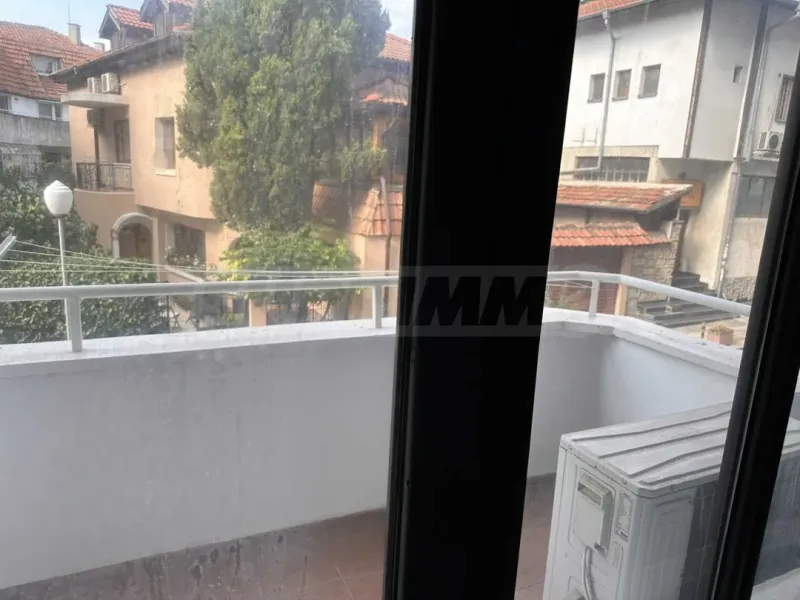 Spacious, Fully Furnished Apartment in Varna Center - Image 1