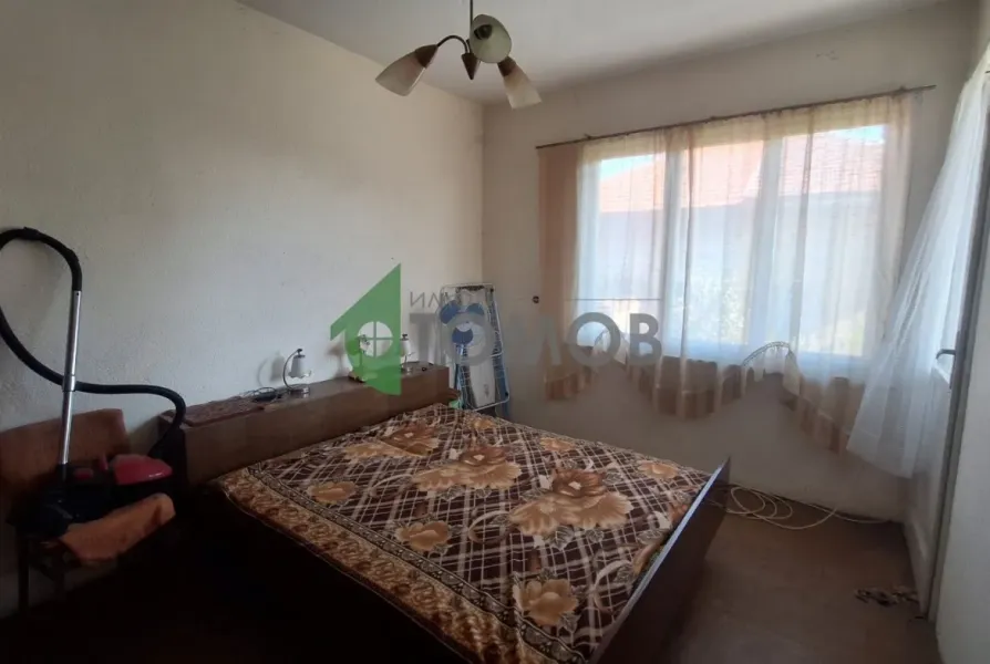 Spacious Two-Story House in Sunny Stara Zagora, Bulgaria - Image 2