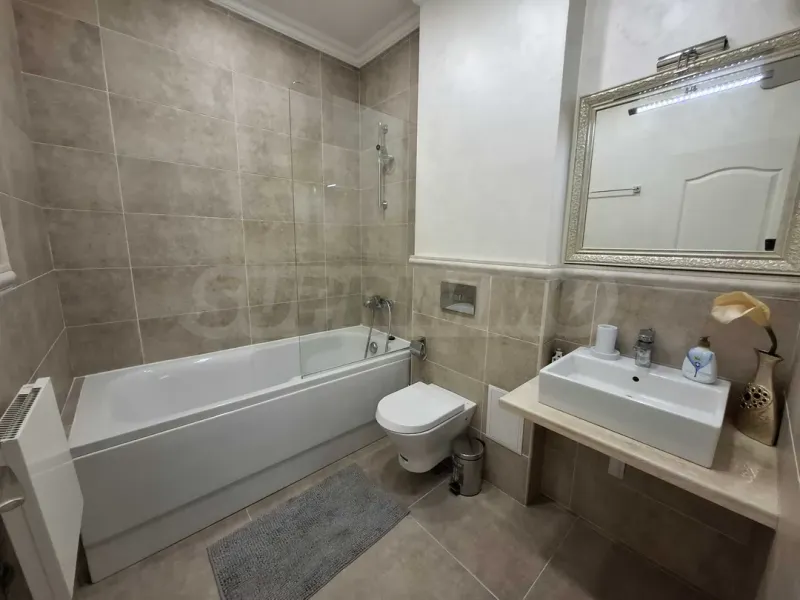 Luxury 3-Bedroom Apartment in Central Varna – Fully Furnished - Image 5