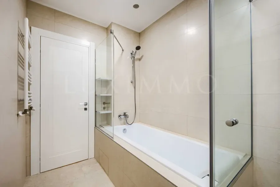 Spacious, Fully Furnished 3-Bedroom Apartment in Sofia's Iztok - Image 3