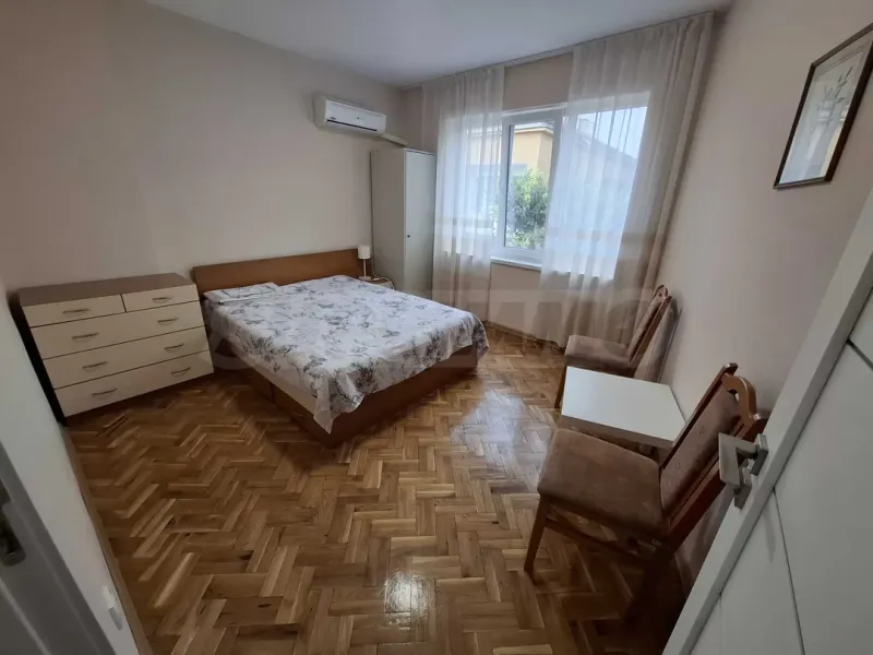 Bright 3-Bedroom Apartment in Varna's Greek Quarter - Fully Furnished - Image 4