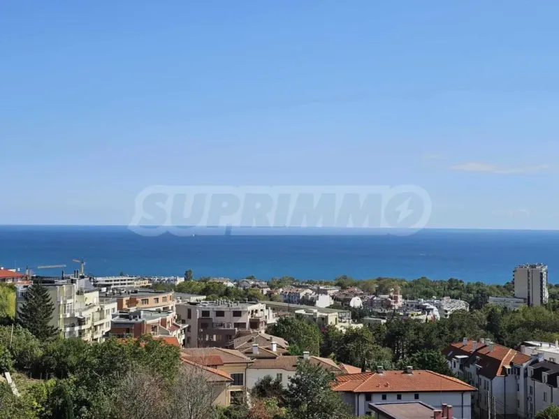 Varna Seafront Apartment - Panoramic Views - Image 3