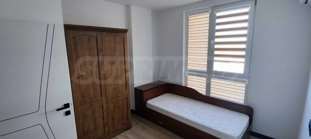 Spacious 2-Bedroom Apartment w/ Parking in Burgas - Image 5