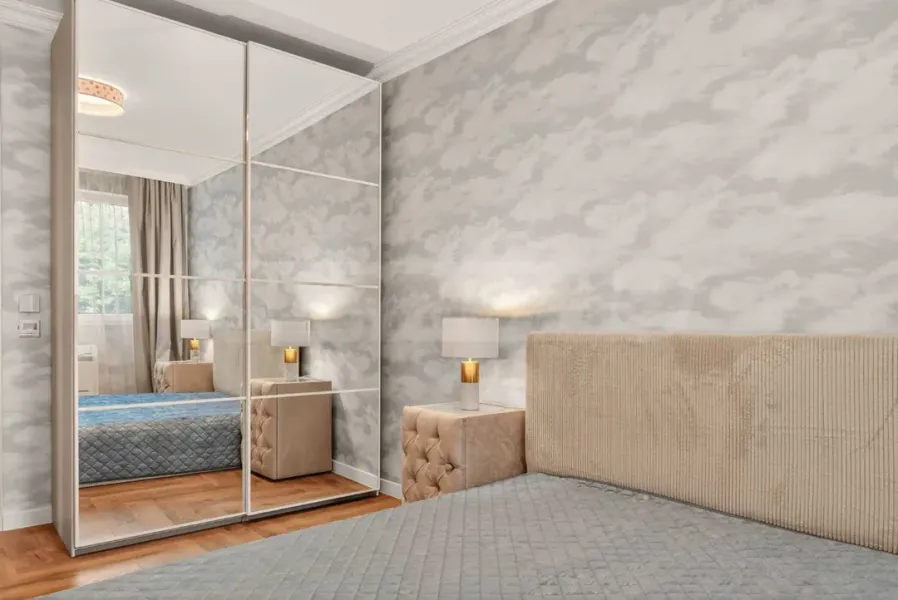 Luxury 3BR Apartment - Varna City Center - Image 5