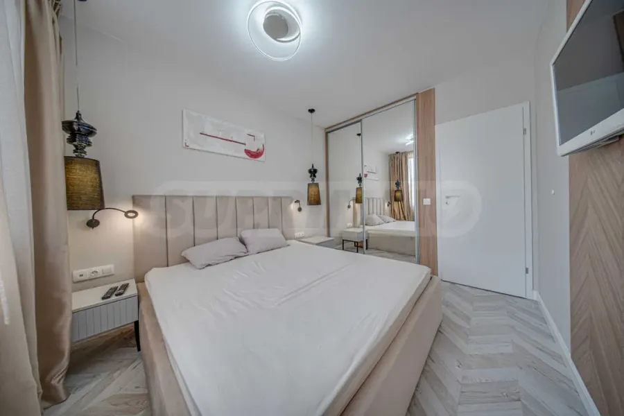 Spacious 2-Bedroom Apartment w/ Parking in Kr. Vada - Image 4