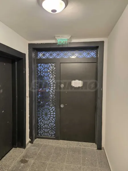 Spacious 3-Bedroom Apartment in Sofia's Center - Image 5