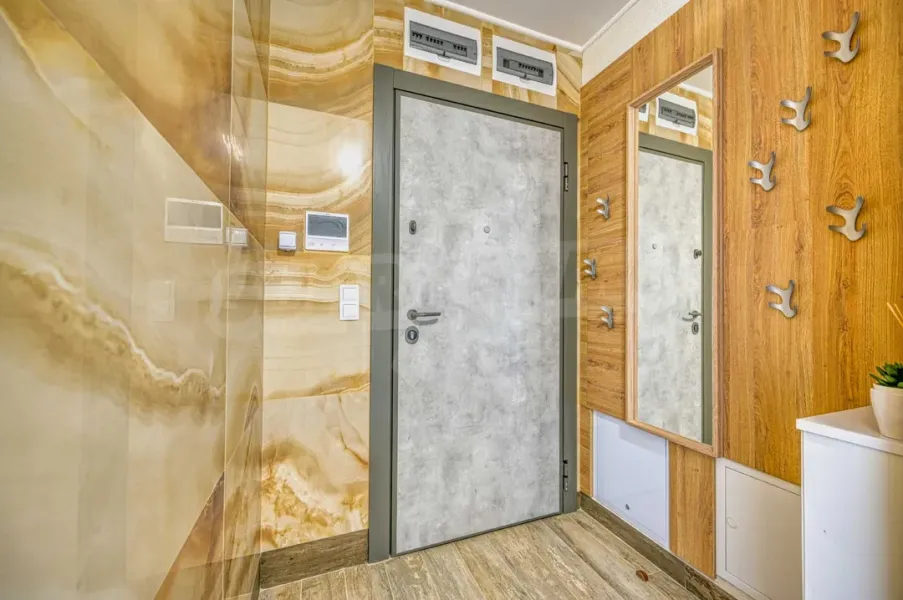 Stylish 2-Bedroom Apartment in Sofia City Center - Image 1