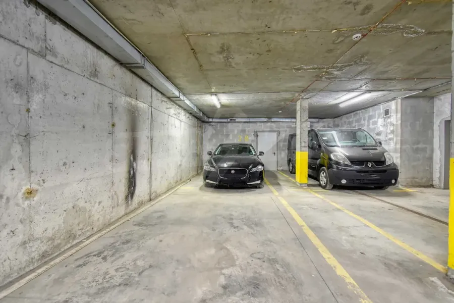 Spacious, Fully Furnished 3-Bedroom Apartment in Sofia's Student City - Image 4