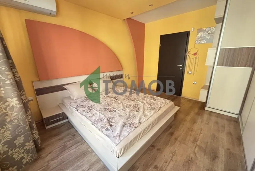 Spacious Fully Furnished Three-Bedroom Apartment in Stara Zagora - Image 3