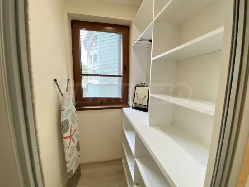 Stylish 2-Bedroom Apartment in Varna City Center - Image 2