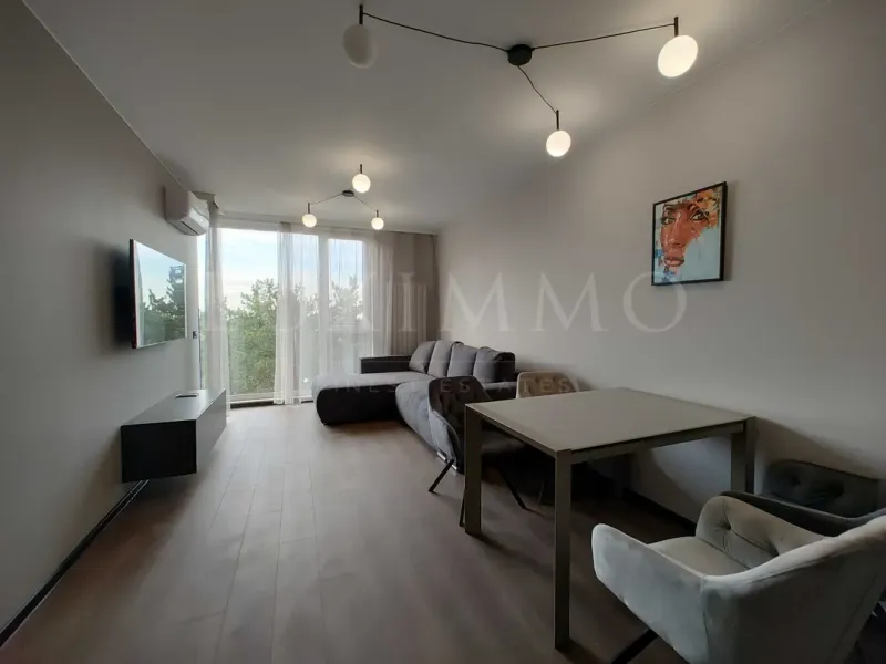 Stylish 2-Bed Apartment, Bright, Fully Furnished, Sofia - Image 5