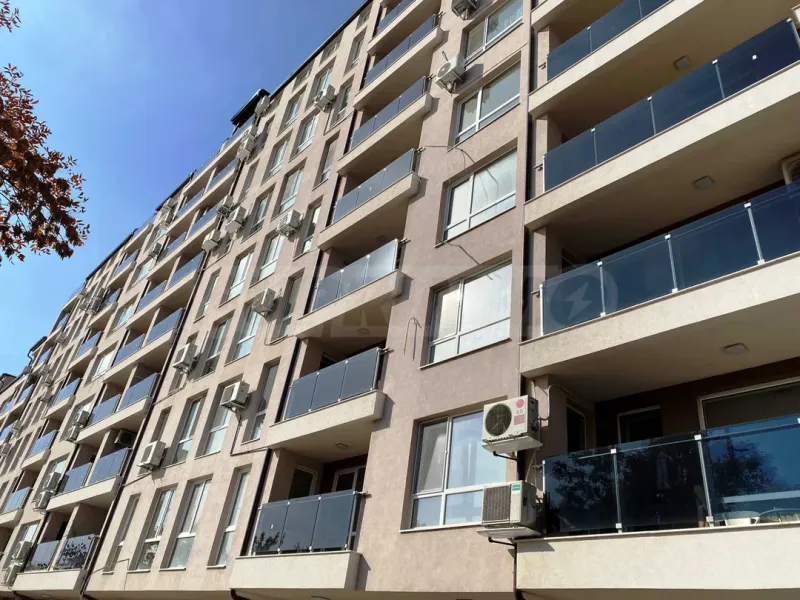 Spacious 2-Bedroom Apartment in New Plovdiv Building - Image 5