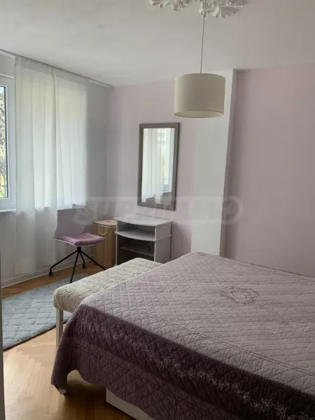 Spacious Fully Furnished Apartment Near Varna Sea Garden - Image 5