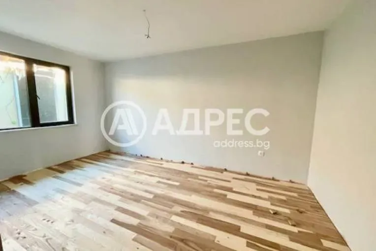 Spacious Family Home with Spa Facility in Stara Zagora, Bulgaria - €260,000 - Image 5