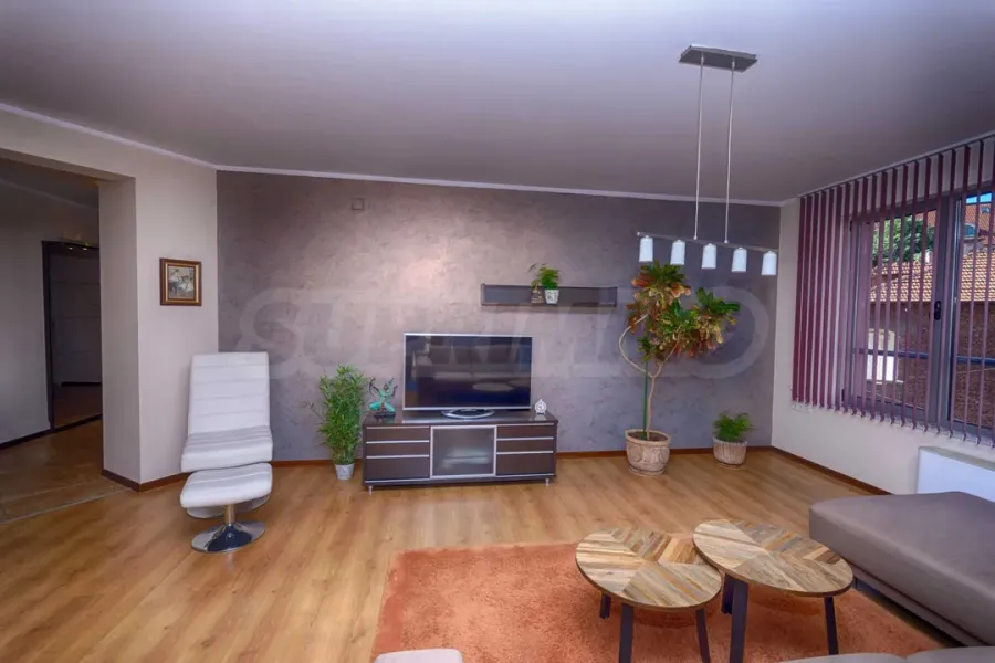 Spacious 3-Bedroom Apartment by the Maritsa River, Plovdiv - Image 3