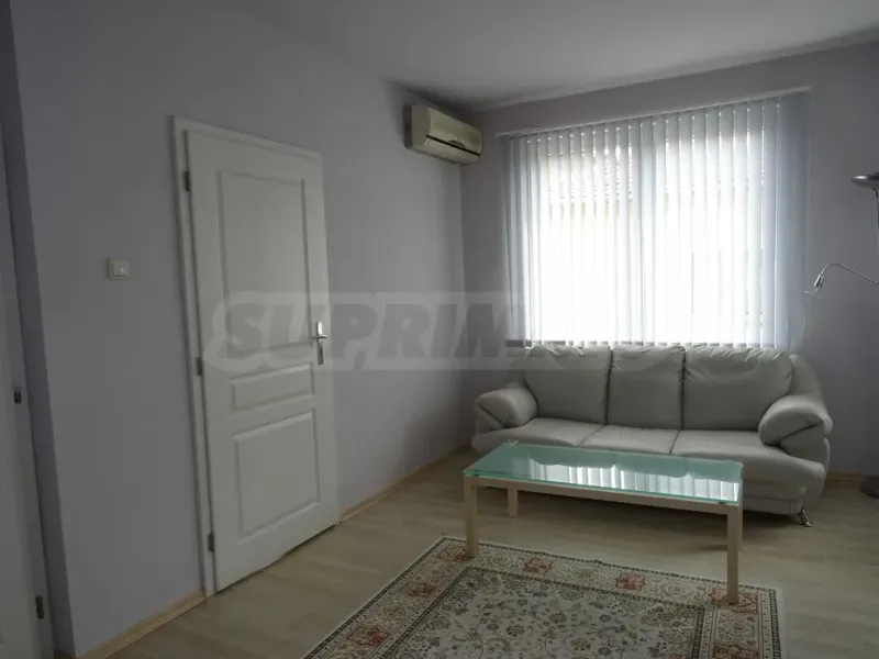 Spacious 3-Bedroom Apartment Near Varna University - Image 1