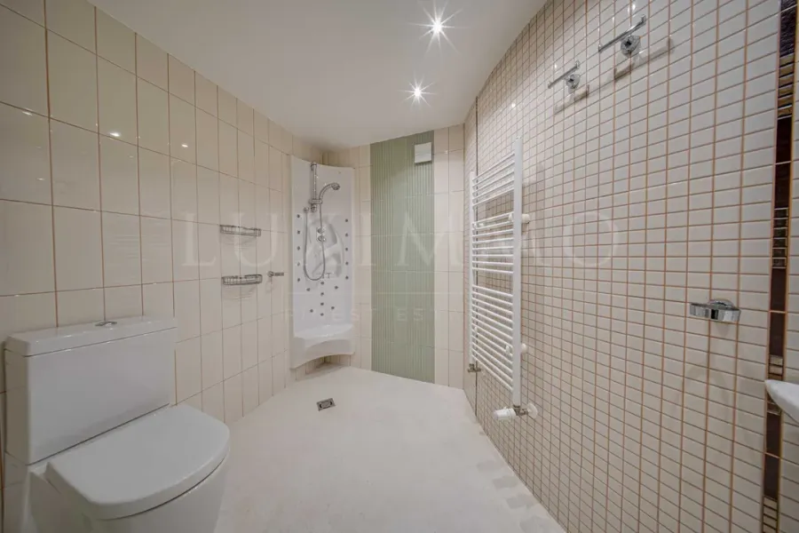 Luxury Designer House with Pool in Boyana, Sofia, Bulgaria - Image 5