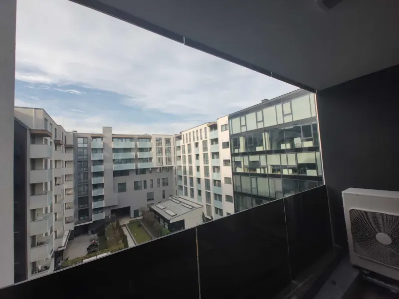 Stylish 2-Bedroom Apartment in Sofia's Izgrev District - Image 3