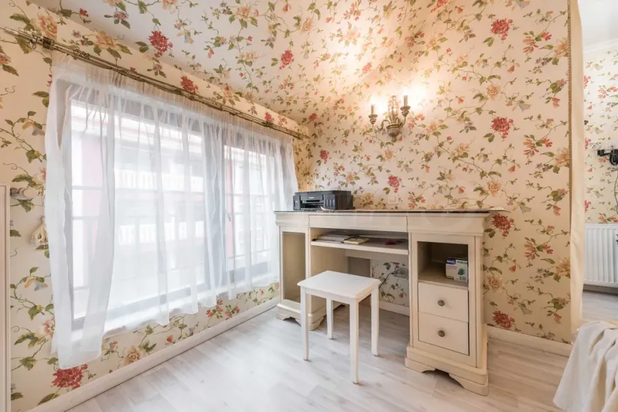 Luxury 4BR Apartment - Varna Center, Sea View - Image 4