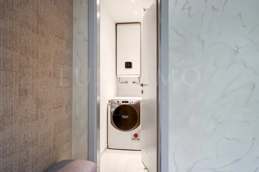 Elegant 2-Bedroom Apartment Near Bunardzhik Park - Image 3