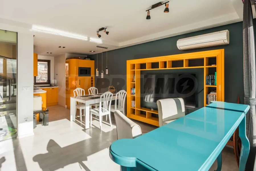 Luxury Varna Apartment with Sea Views - 2 BR - Image 2