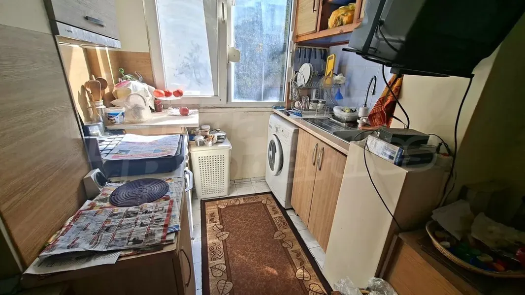 Spacious, Fully Furnished 2-Bedroom Apartment in Macdrive, Varna - Image 4