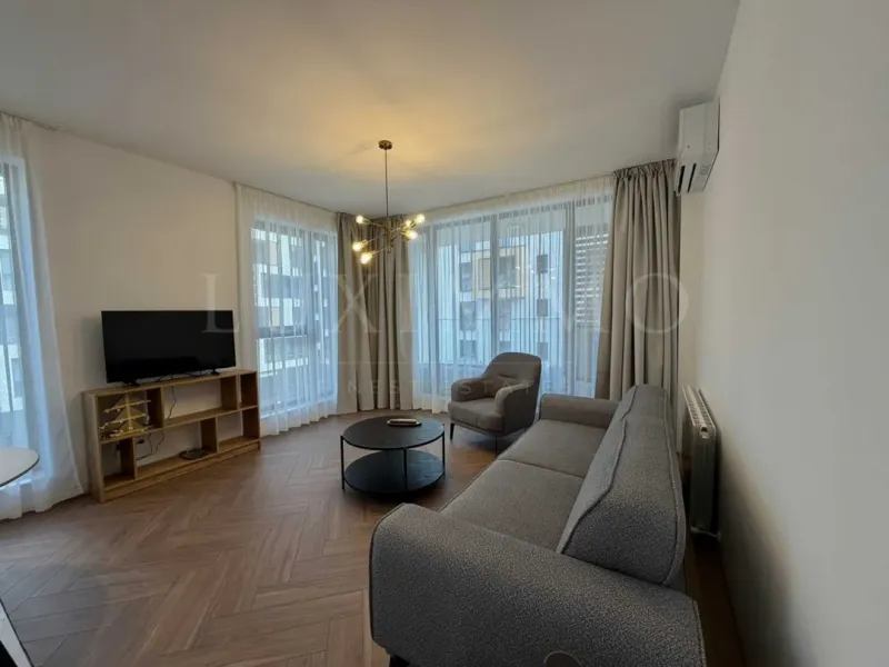 Spacious, Fully Furnished 1-Bedroom Apartment in Royal Garden 2 - Image 4