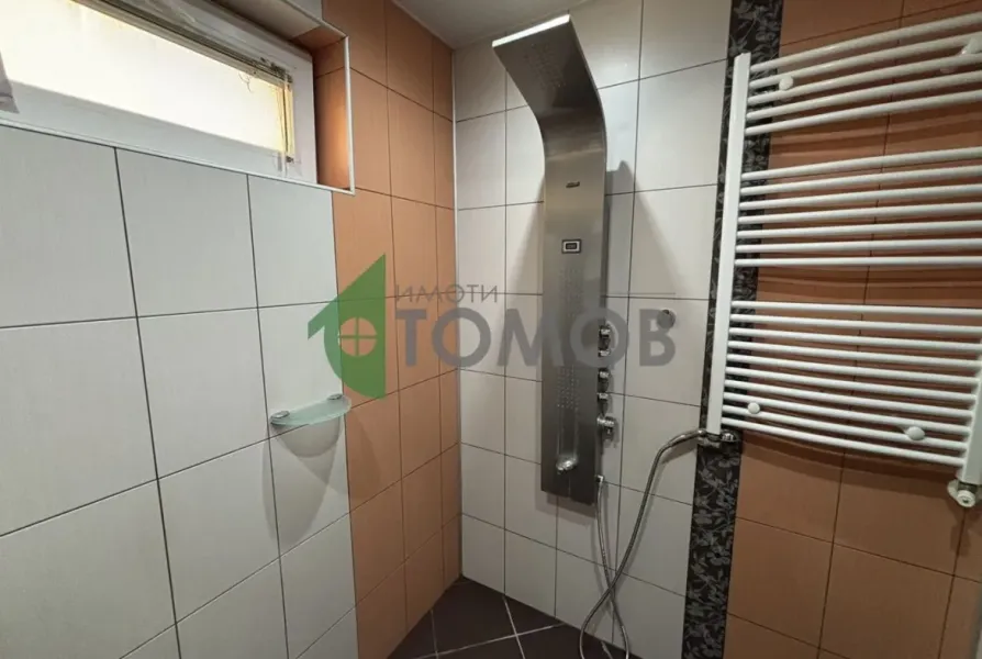 Spacious Fully Furnished Three-Bedroom Apartment in Stara Zagora - Image 4