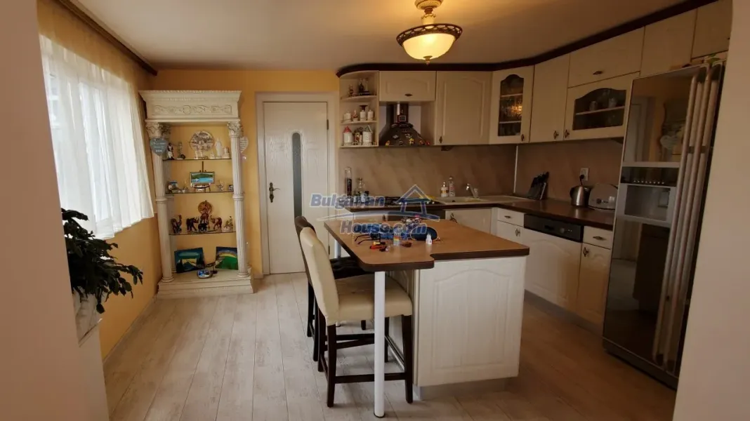 Luxury Bulgarian Sea View Home with Private Pool & Gardens - Image 2