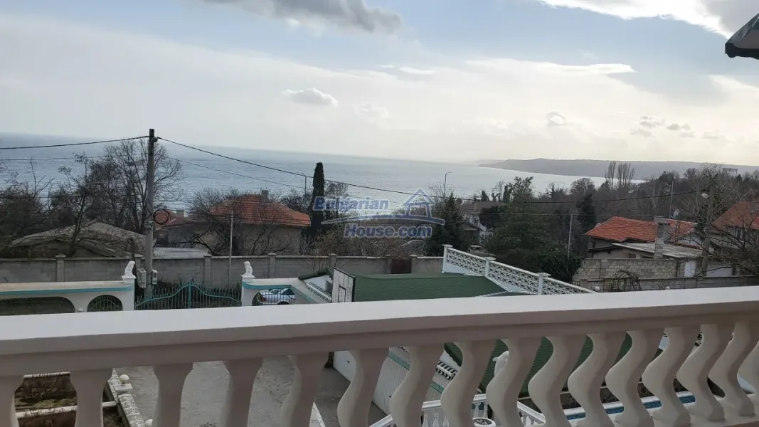 Luxury Bulgarian Sea View Home with Private Pool & Gardens - Image 4