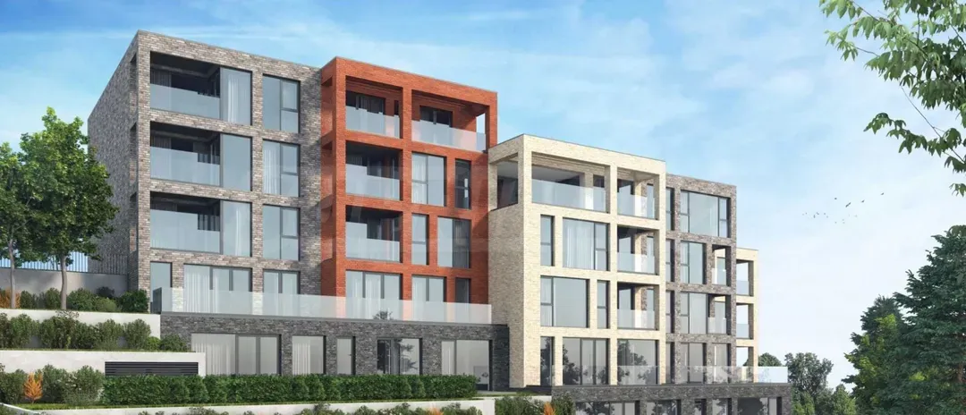 Varna 3BR Apartment - Sea Views & Luxury - Image 3