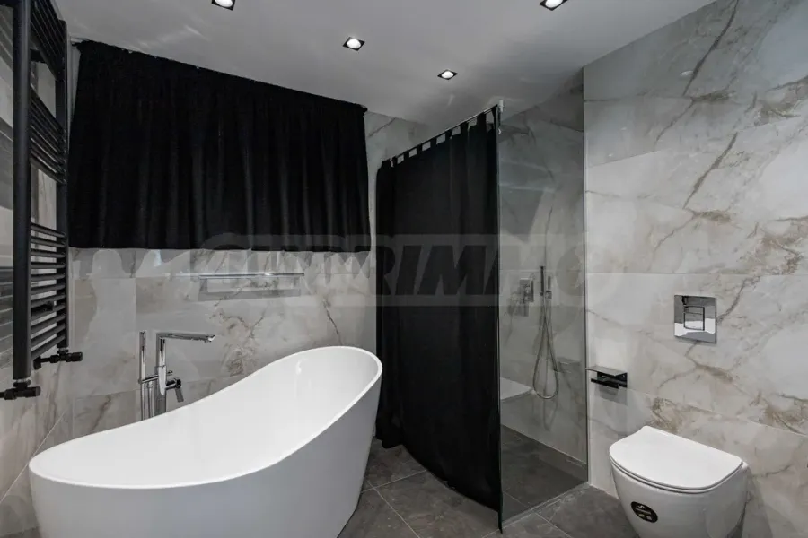 Spacious 3-Bedroom Apartment in Sofia Center - Image 5