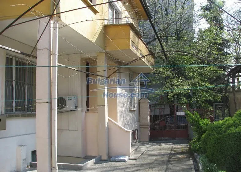Spacious Stara Zagora Home: 230m² – Central Location - Image 1