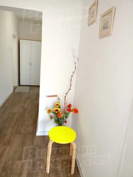 Stylish Varna Apartment: Fully Furnished, Prime Location, 77m2 - Image 1