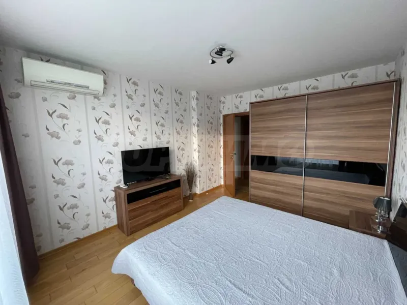 Spacious 2-Bedroom Apartment in Sofia, Buena Vista Complex - Image 1