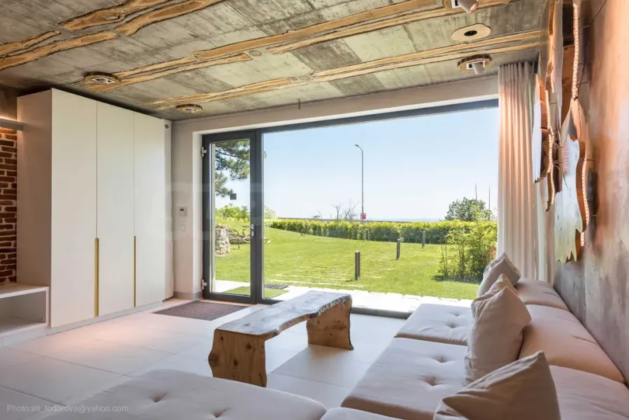 Luxury 2-Bedroom Apartment in Varna - Smart Building - Image 1