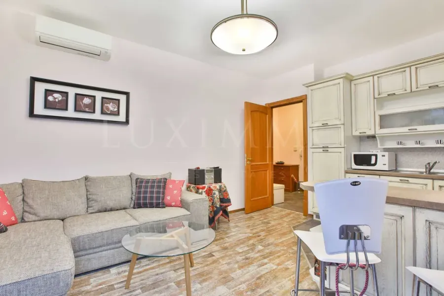 Stylish One-Bedroom Apartment in Briz District, Varna – Fully Furnished - Image 3